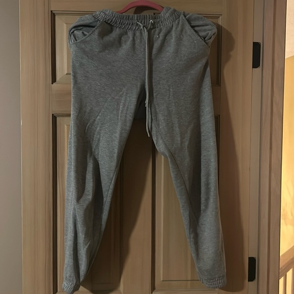 Medium grey sweats rue 21 used good condition. - Picture 1 of 4